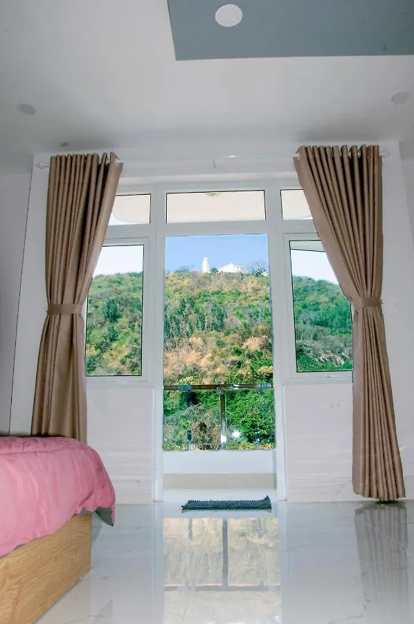 Coca Hotel & Apartment Vung Tau 2*,